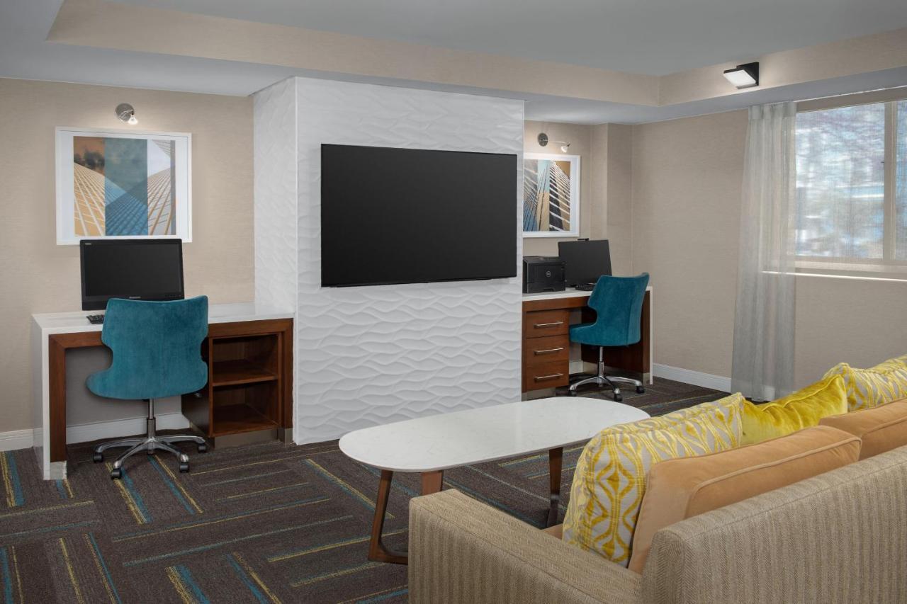 By Marriott - Dc/foggy Bottom Hotel 3*